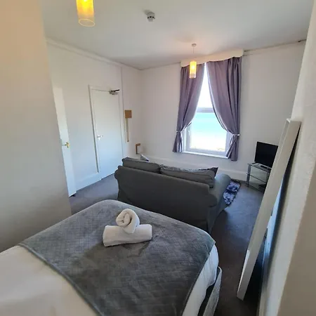 Farina No7, Sea View Studio Sleeping 2 Guests Bridlington Exterior photo