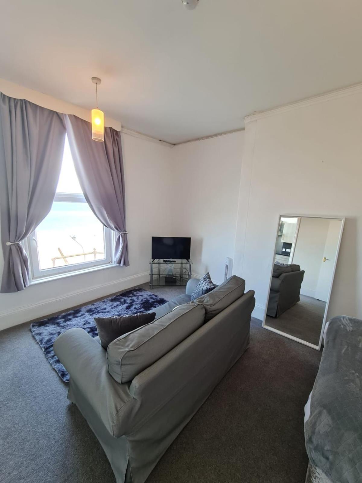 Farina No7, Sea View Sleeping 2 Guests Apartment